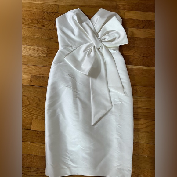 Badgley Mischka white dress new with tags— size 2 - Picture 2 of 4